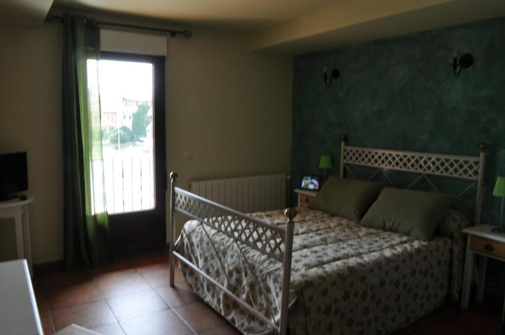 Hotel Langa Cerezo de Abajo Szoba fotó